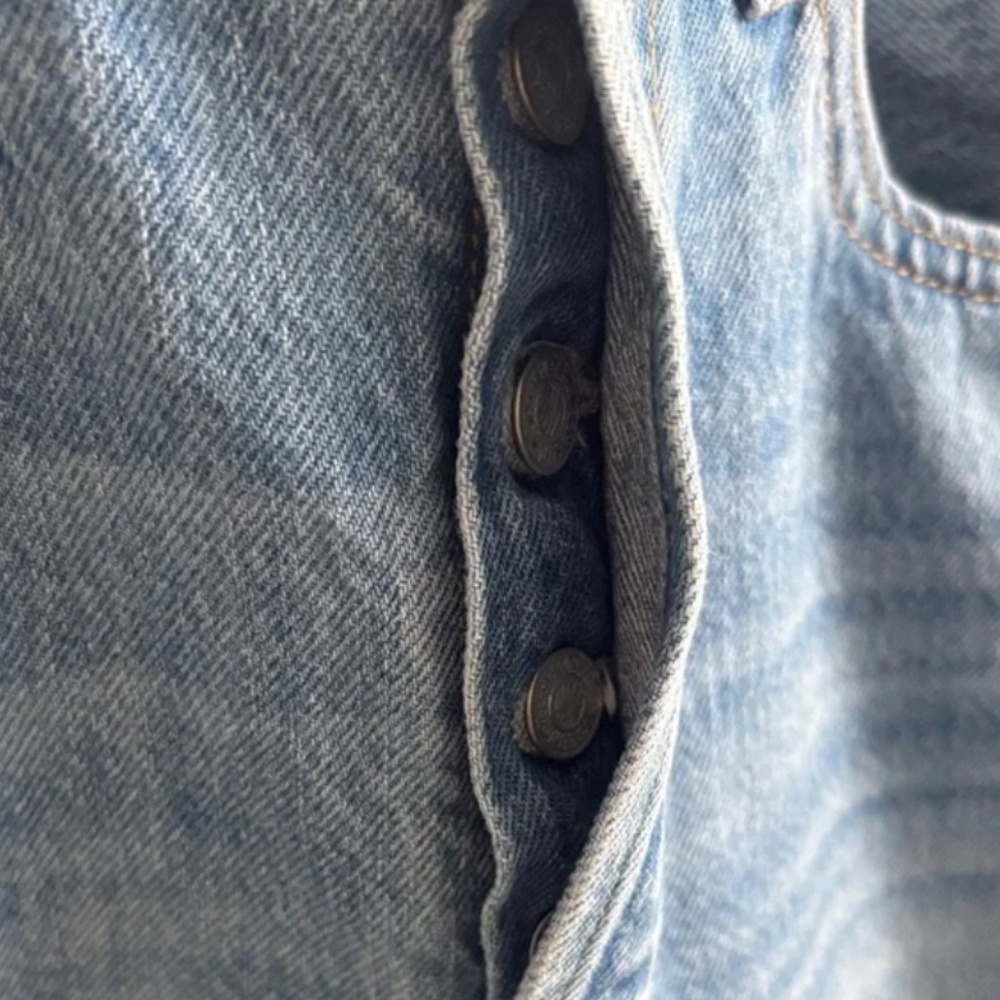 Levi's Light Blue Ripped Jeans - Picture 8 of 12